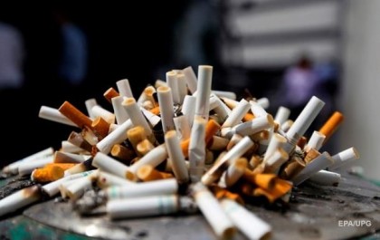 В Париже будут штрафовать за брошенный на улице окурок